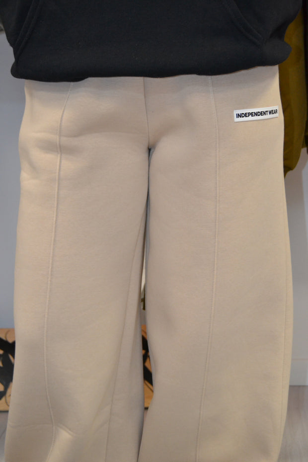 FLUFFY BEIGE PANTS - Independent_wear